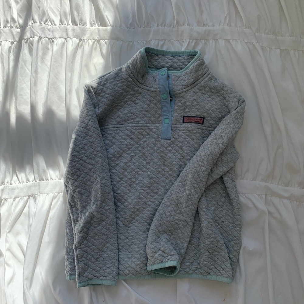 Girls Vineyard Vines shep shirt